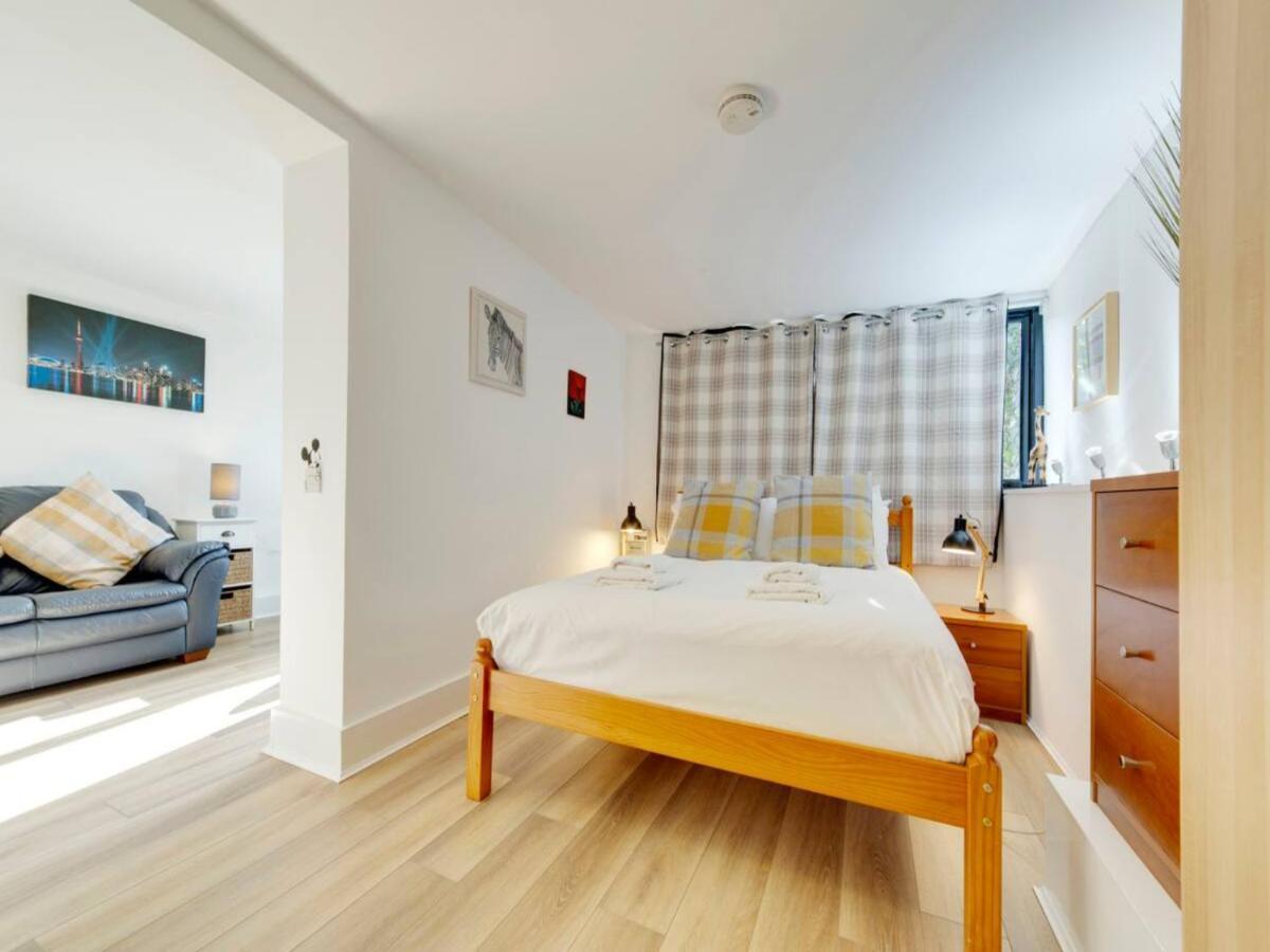 Holiday home Pass The Keys Cosy In Free Parking